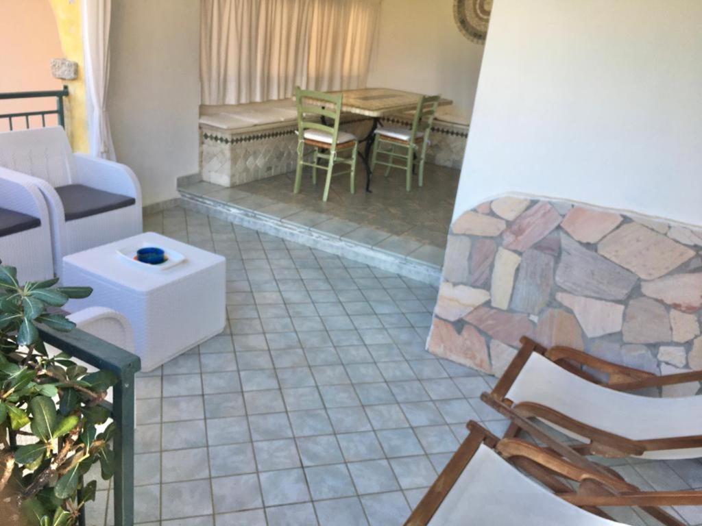 Casa Fiore San Teodoro  Luaran gambar